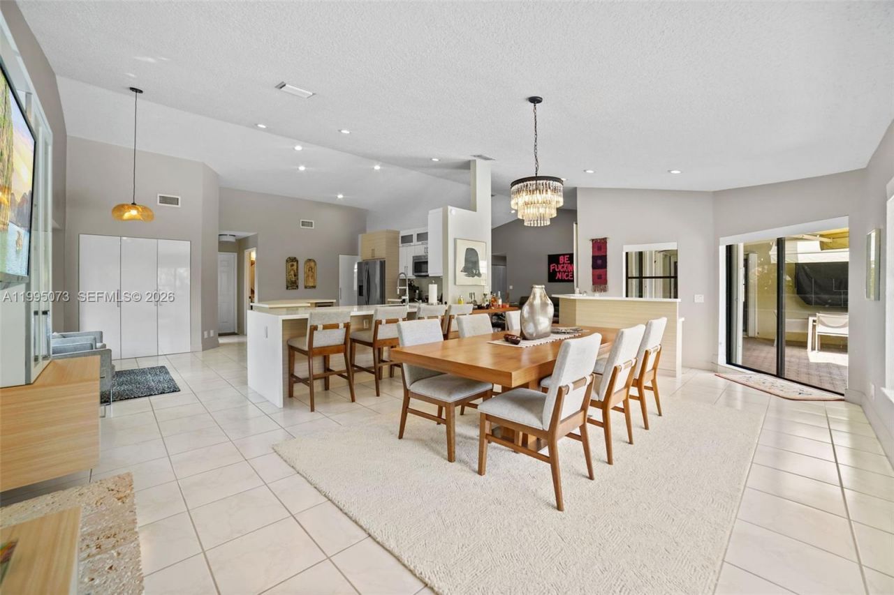 11021 NW 7th St, Plantation, FL 33324 Photo