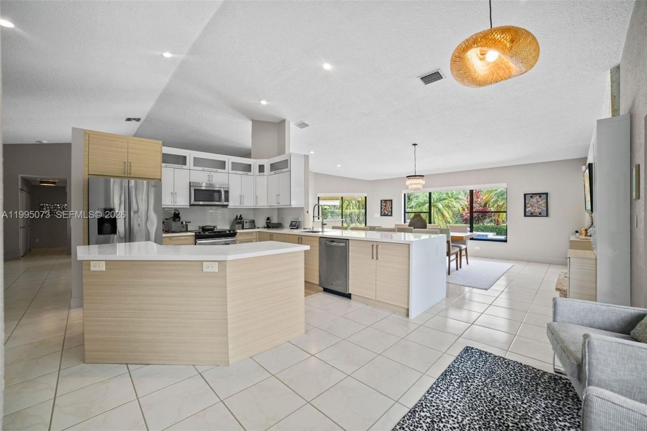11021 NW 7th St, Plantation, FL 33324 Photo