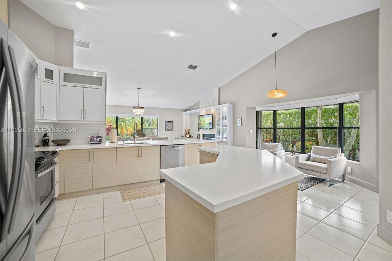 11021 NW 7th St, Plantation, FL 33324 Photo