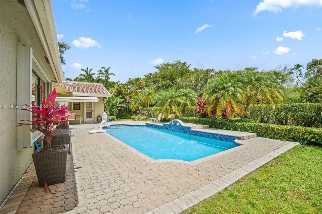11021 NW 7th St, Plantation, FL 33324 Photo