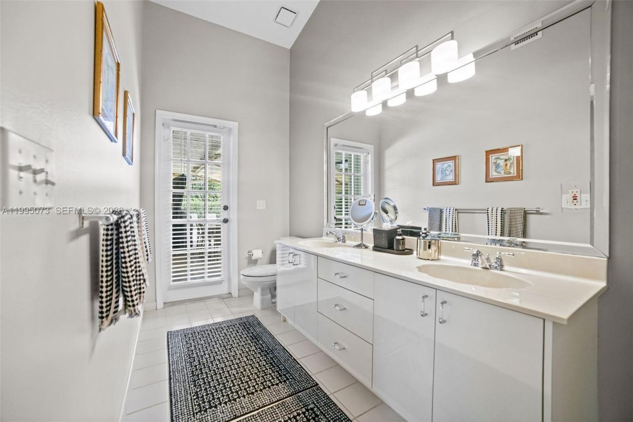 11021 NW 7th St, Plantation, FL 33324 Photo