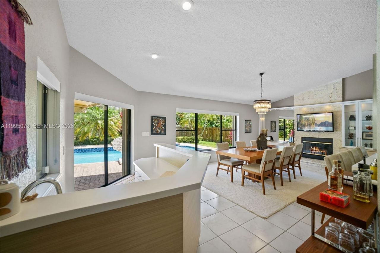 11021 NW 7th St, Plantation, FL 33324 Photo