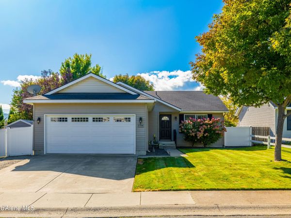 2734 E Redondo CIR , Post Falls, ID 83854