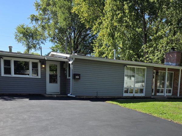 202 Randle Street, Valparaiso, IN 46383