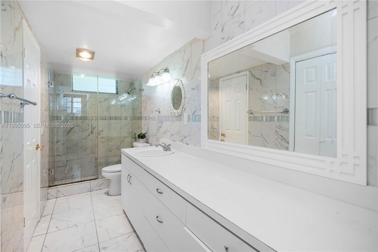 2999 Point East Dr, Unit C109, Aventura, FL 33160 Photo