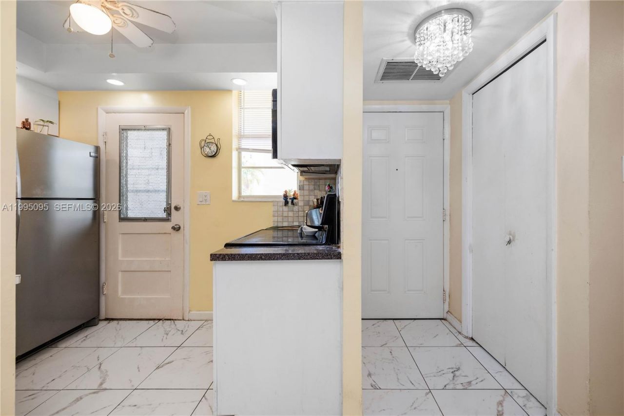 2999 Point East Dr, Unit C109, Aventura, FL 33160 Photo