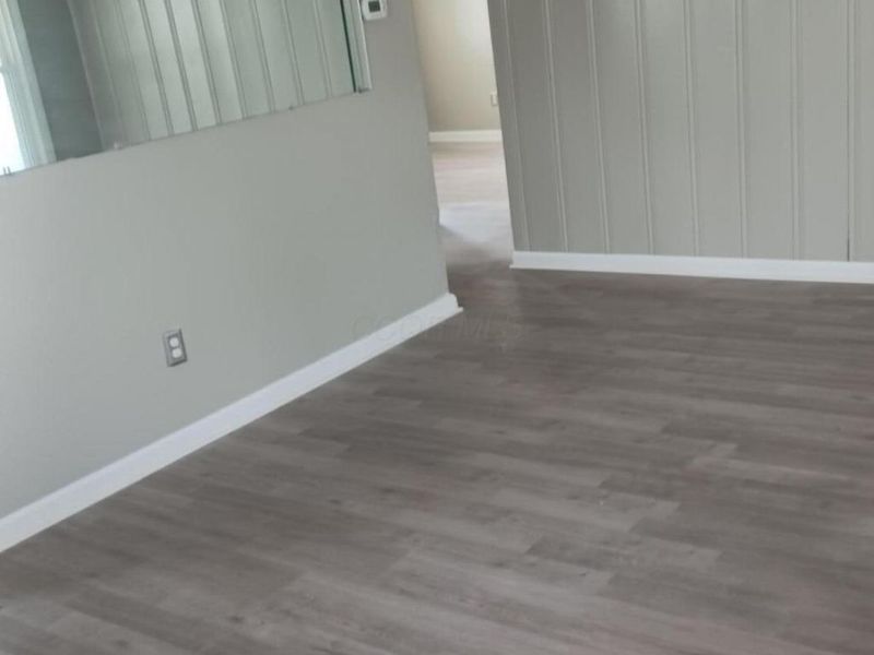 1341 E 15th Avenue, Columbus, OH 43211 Photo 2