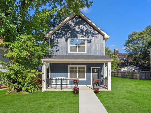 1411 S 6th Avenue , Maywood, IL 60153