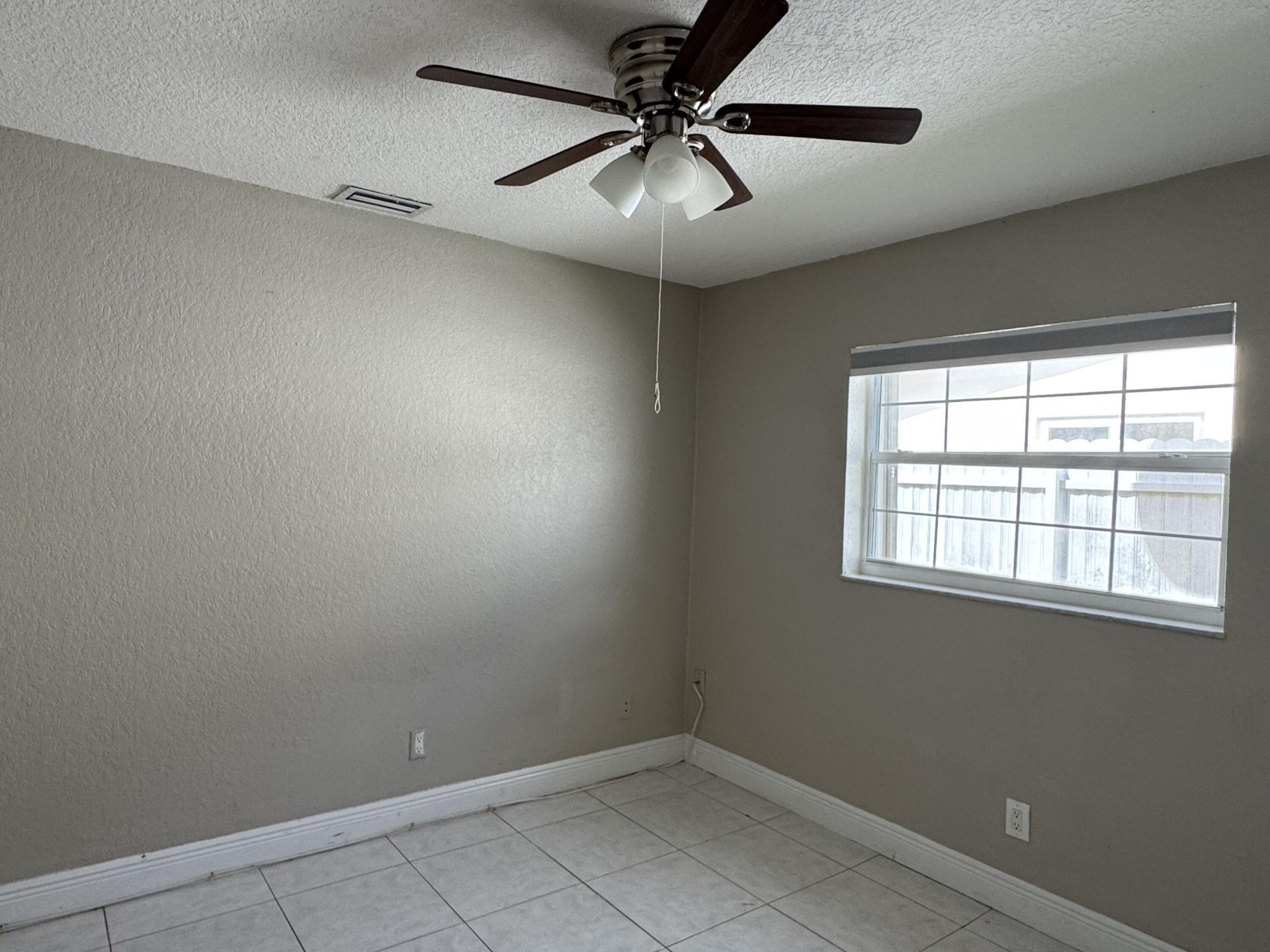 2180 NW 93rd Avenue, Pembroke Pines, FL 33024 Photo