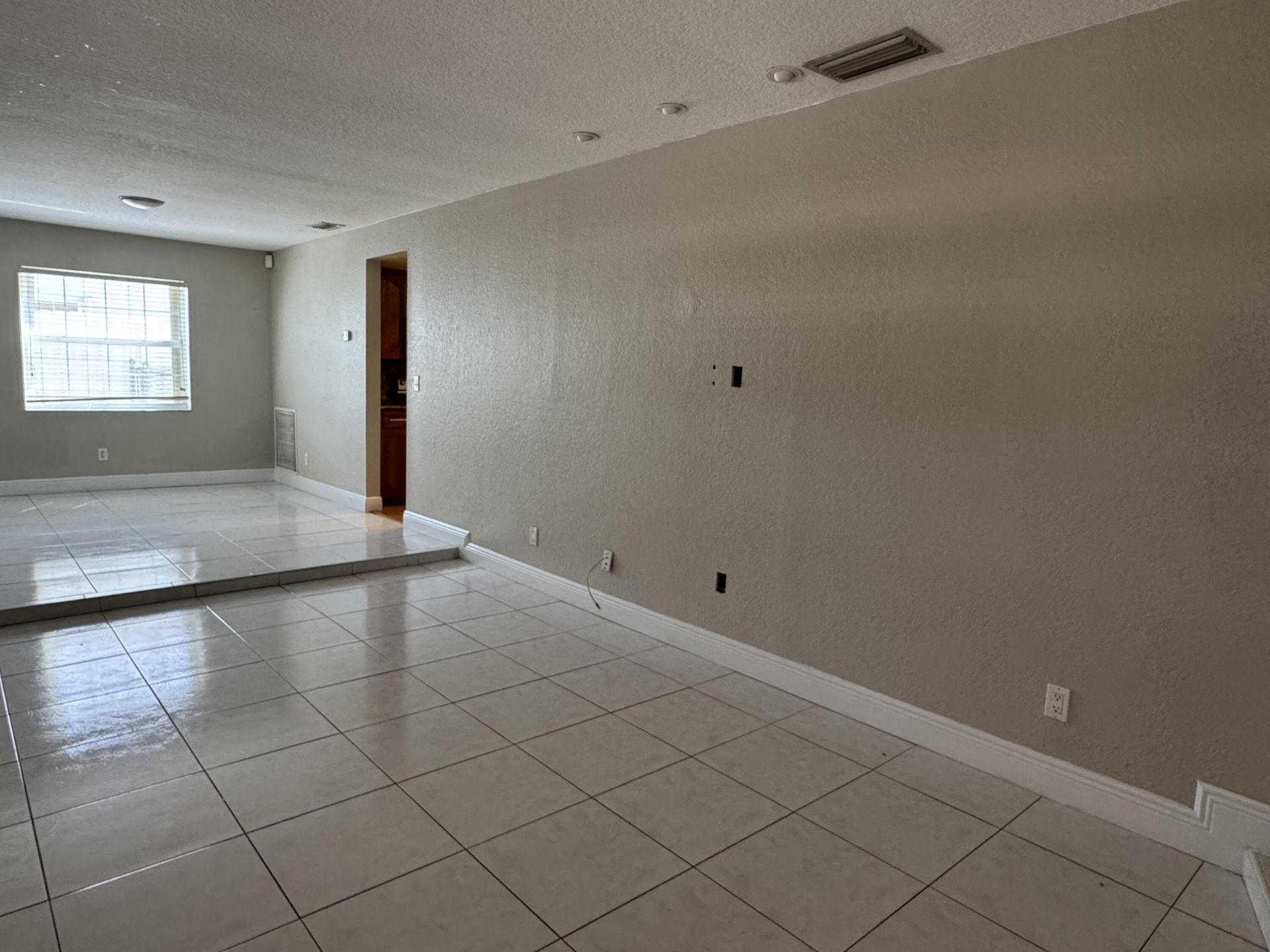 2180 NW 93rd Avenue, Pembroke Pines, FL 33024 Photo