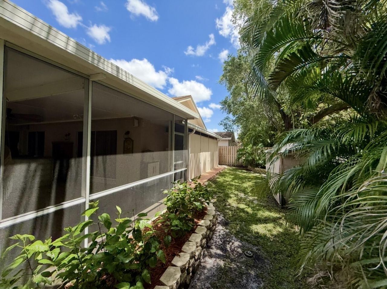 8438 NW 34th Manor, Sunrise, FL 33351 Photo