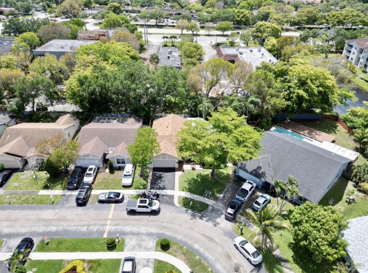 8438 NW 34th Manor, Sunrise, FL 33351 Photo