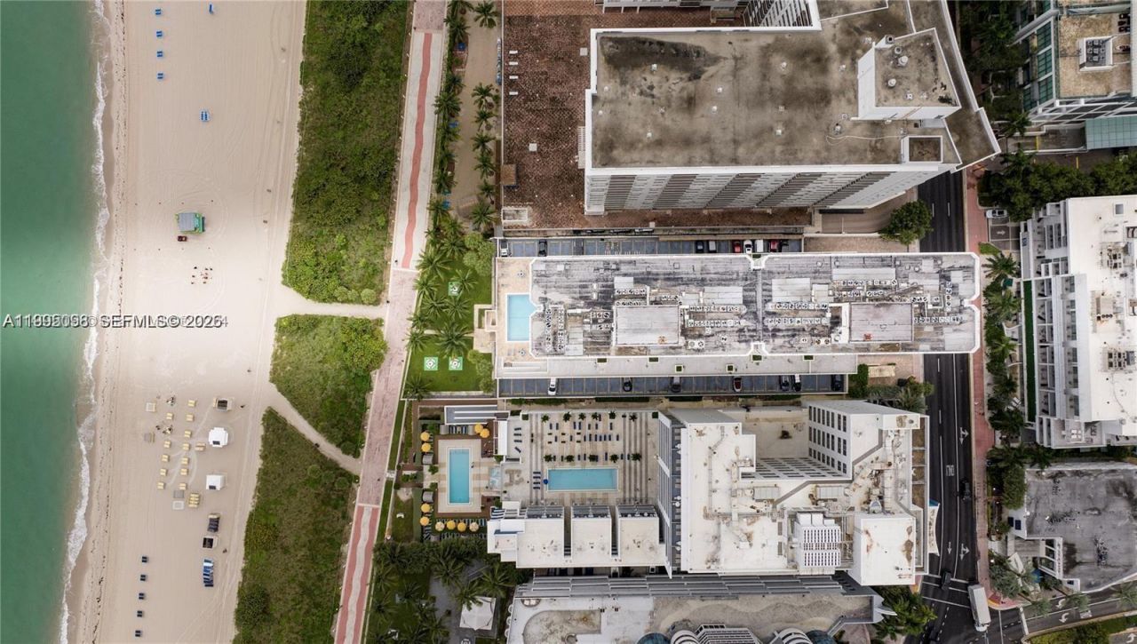 6061 Collins Ave , Unit 7D, Miami Beach, FL 33140 Photo