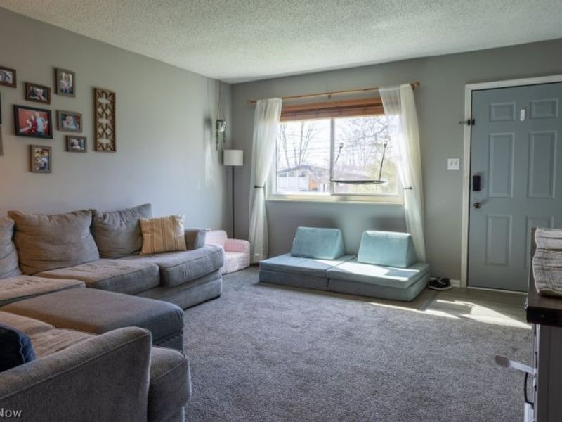 957 Carnegie Avenue, Akron, OH 44314 Photo 4