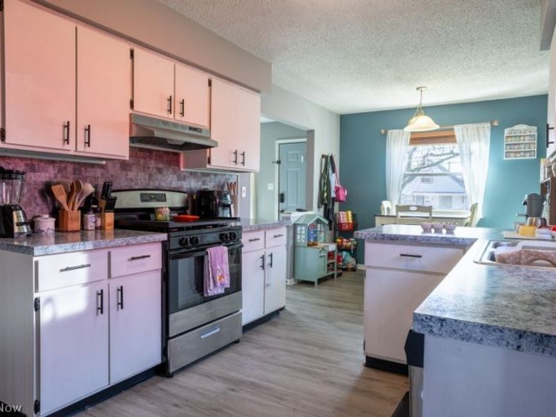 957 Carnegie Avenue, Akron, OH 44314 Photo 7