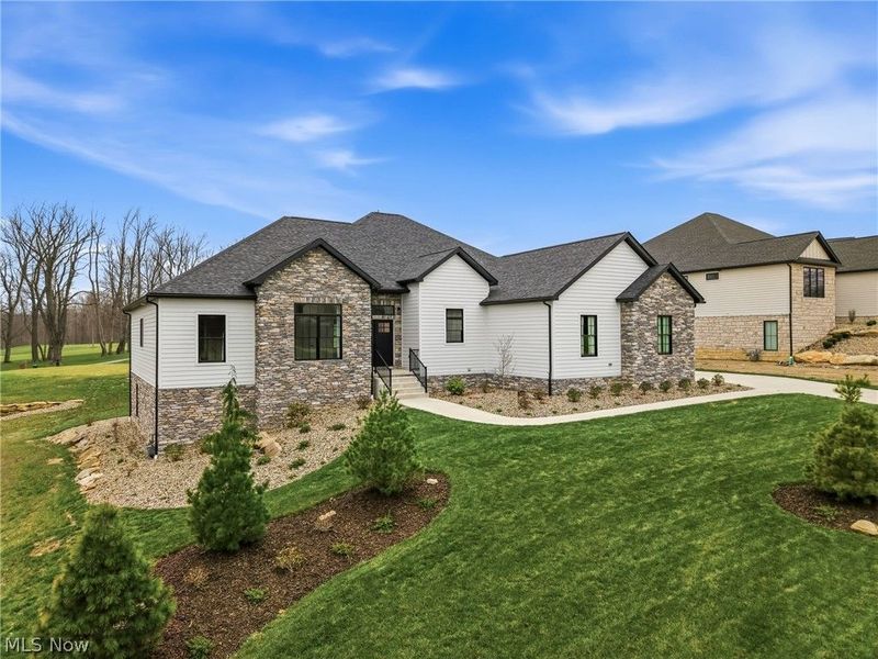 6879 Kyle Ridge Pointe, Canfield, OH 44406 Photo 2