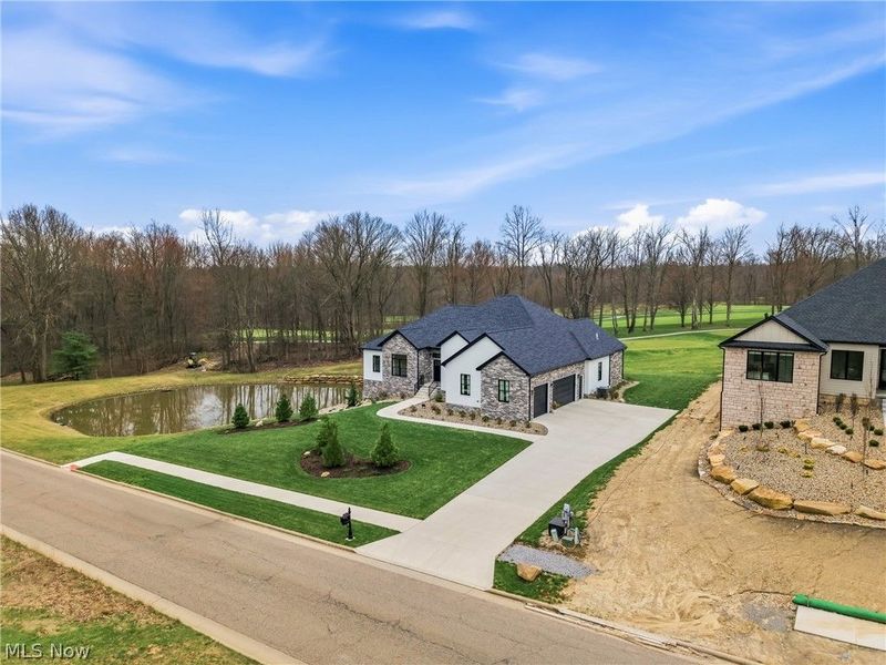 6879 Kyle Ridge Pointe, Canfield, OH 44406 Photo 5