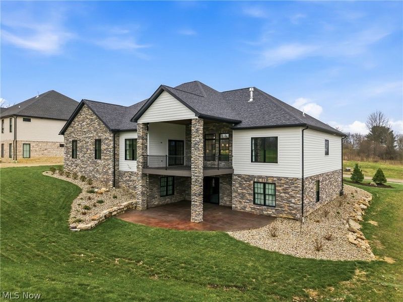 6879 Kyle Ridge Pointe, Canfield, OH 44406 Photo 8