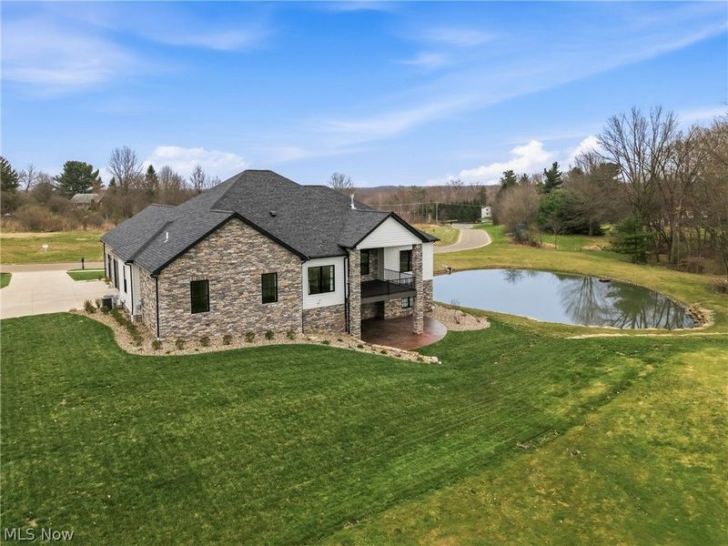 6879 Kyle Ridge Pointe, Canfield, OH 44406 Photo 9