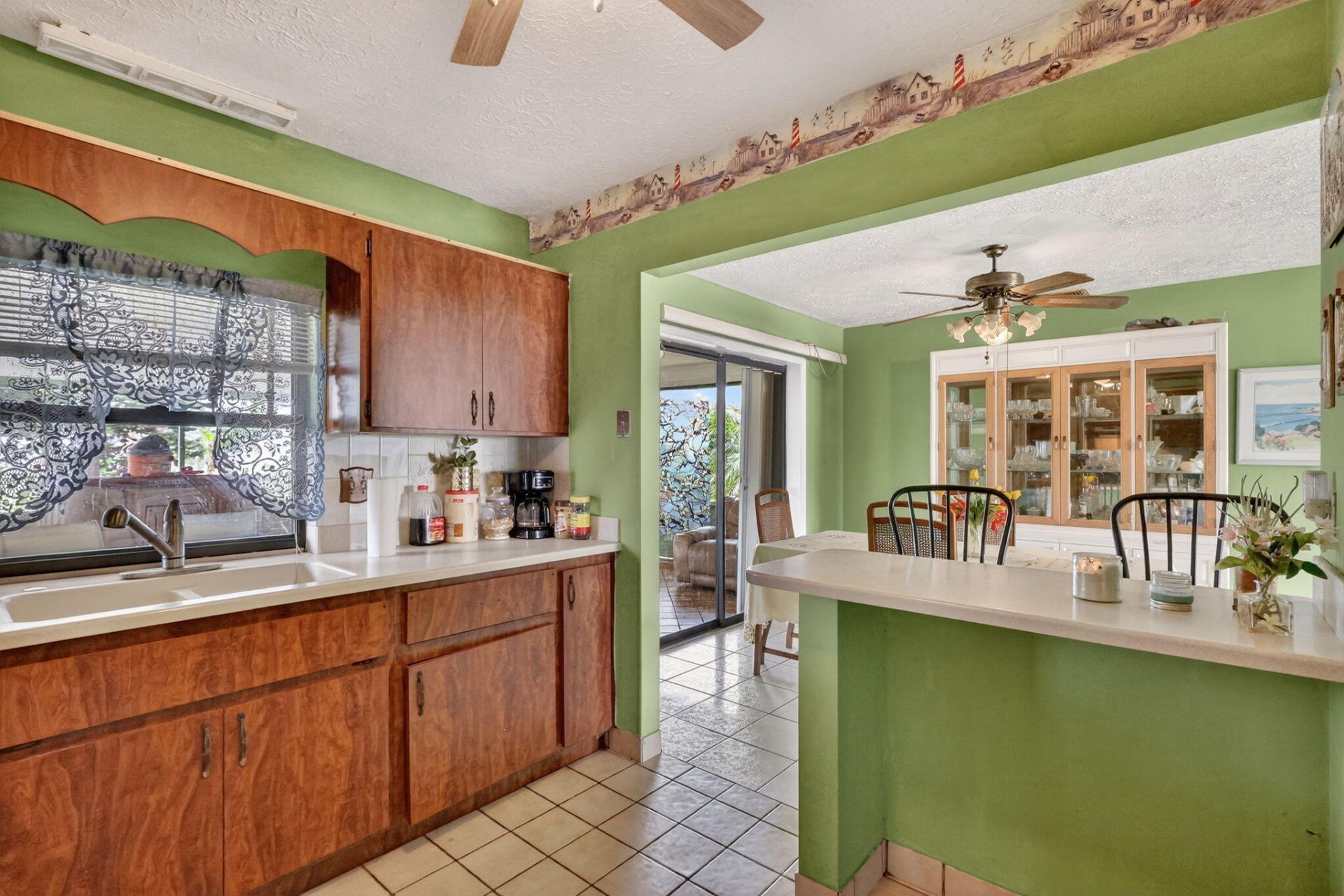 372 SW Carter Avenue, Port Saint Lucie, FL 34983 Photo