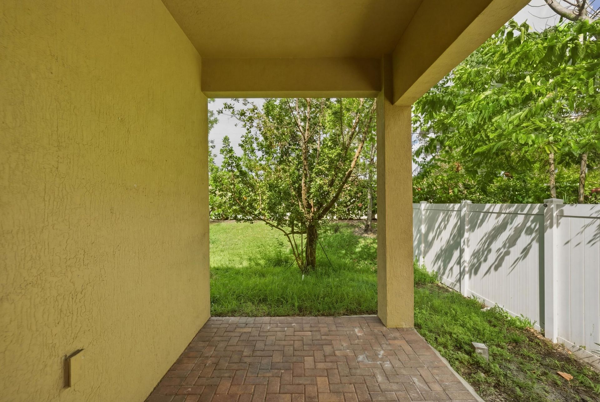 5105 NW 51st Terrace, Tamarac, FL 33319 Photo