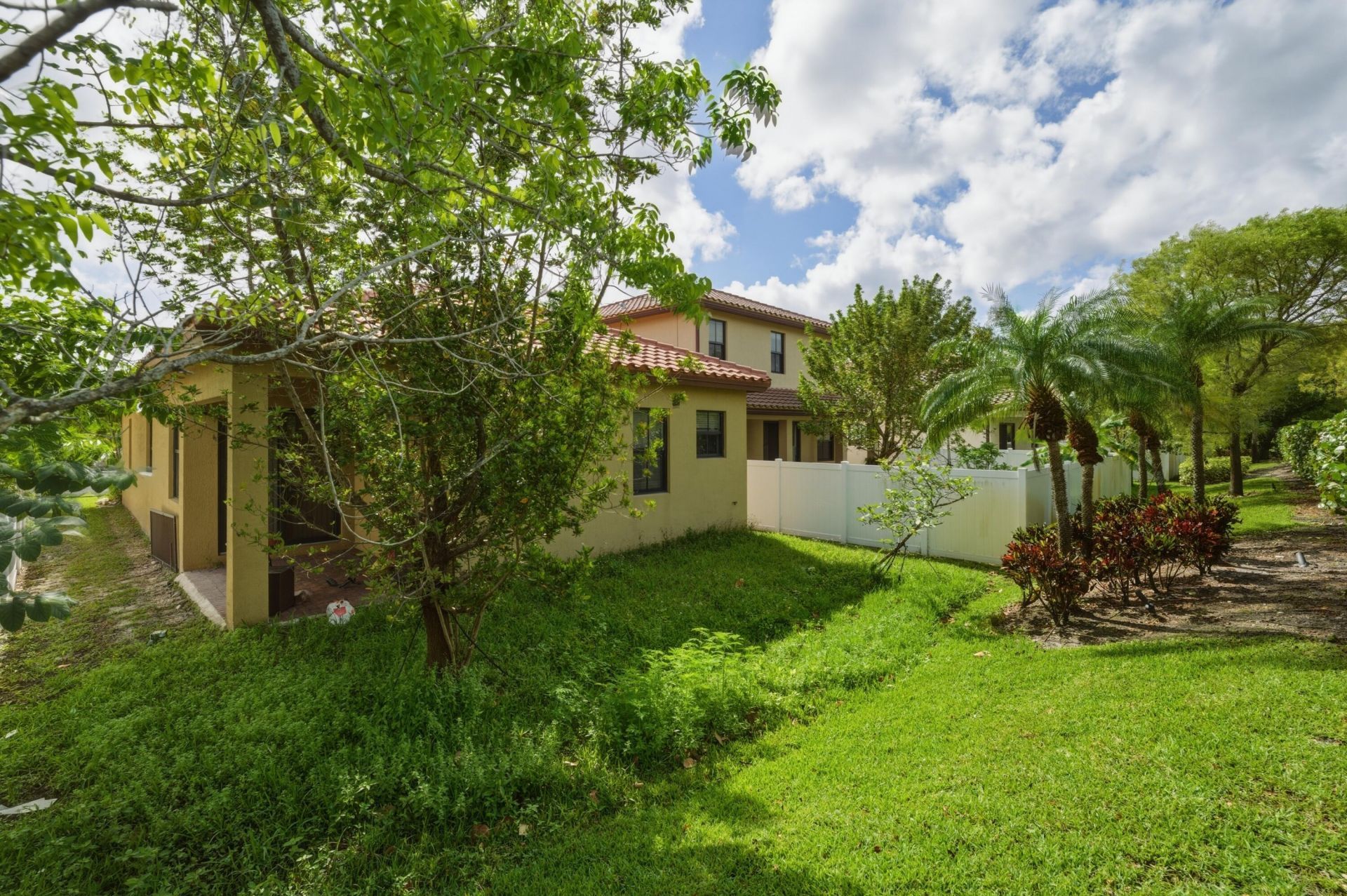 5105 NW 51st Terrace, Tamarac, FL 33319 Photo