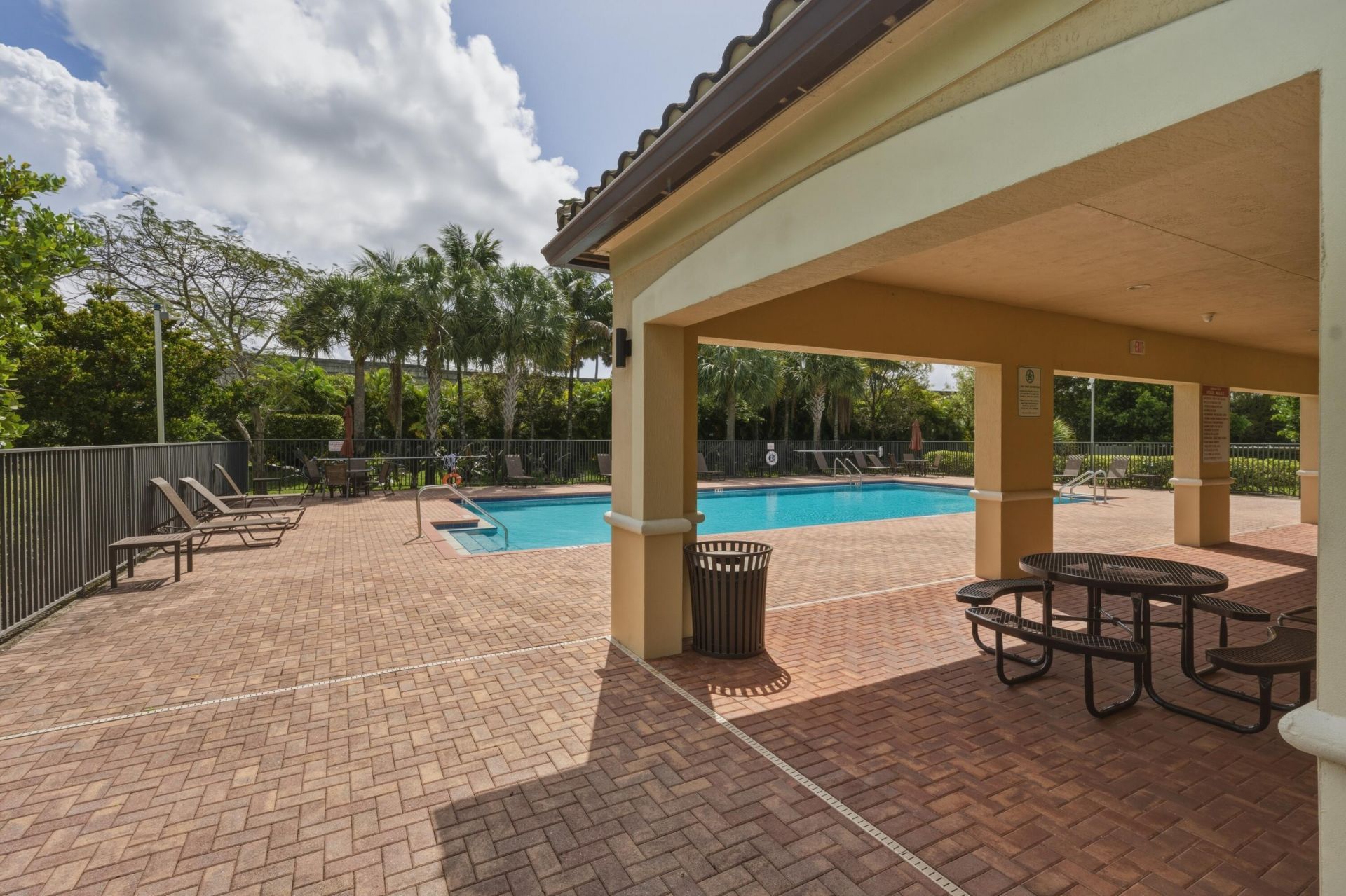 5105 NW 51st Terrace, Tamarac, FL 33319 Photo