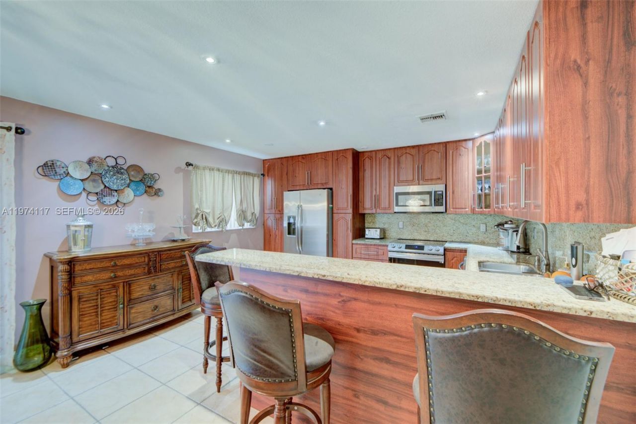 10 NW 110th Ave , Plantation, FL 33324 Photo