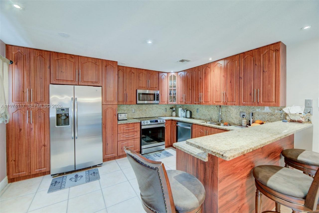 10 NW 110th Ave , Plantation, FL 33324 Photo