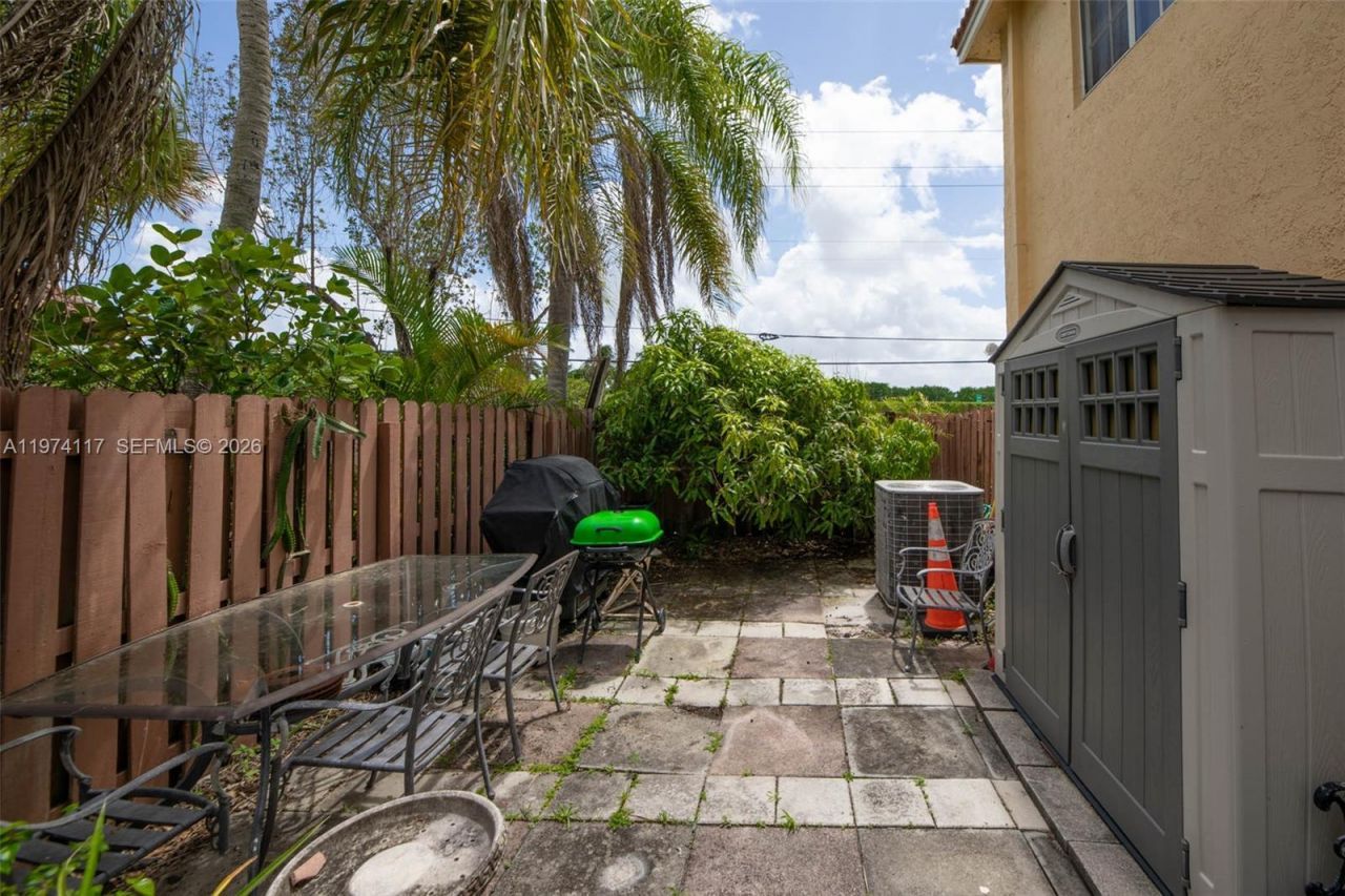10 NW 110th Ave , Plantation, FL 33324 Photo
