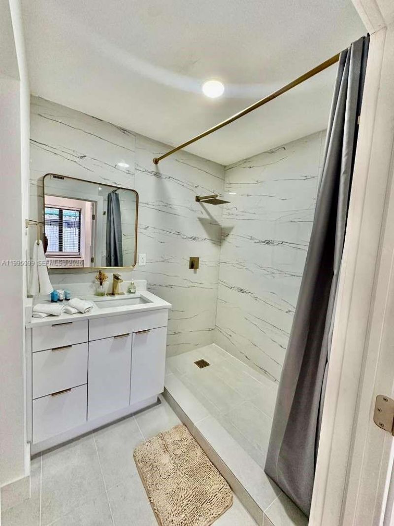 415 NW 133rd St, North Miami, FL 33168 Photo