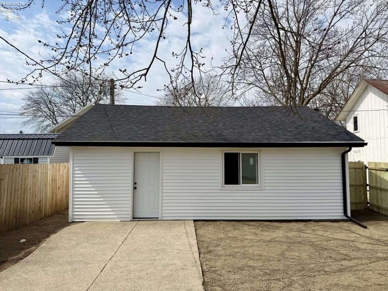 304 Main Street, Genoa, OH 43430 Photo 6