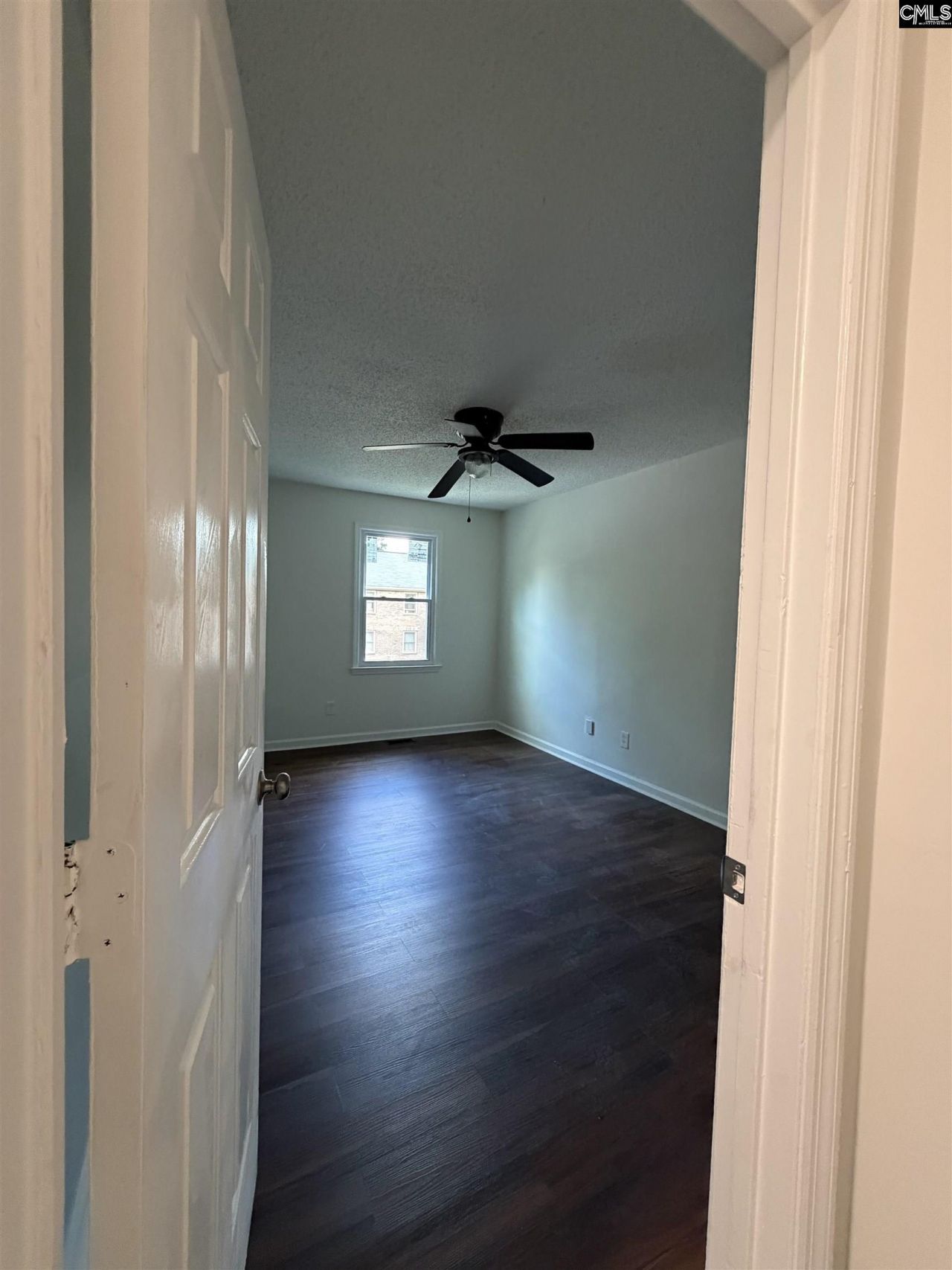 6 Crescent Lane  Photo 11