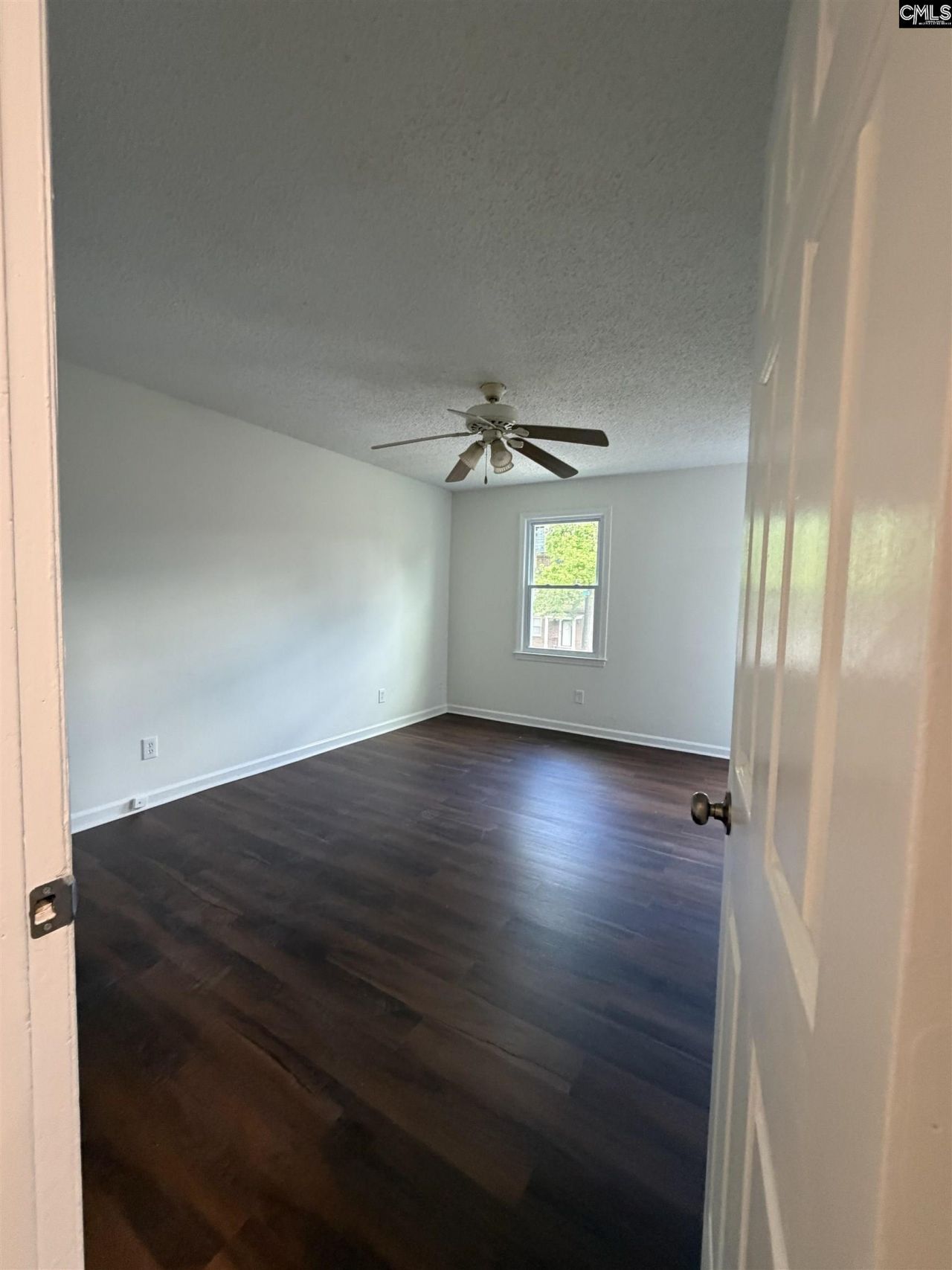 6 Crescent Lane  Photo 14