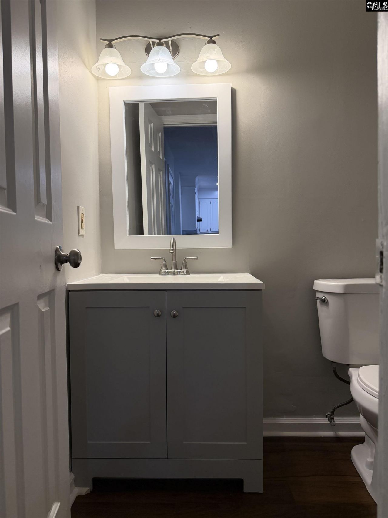 6 Crescent Lane Photo 15