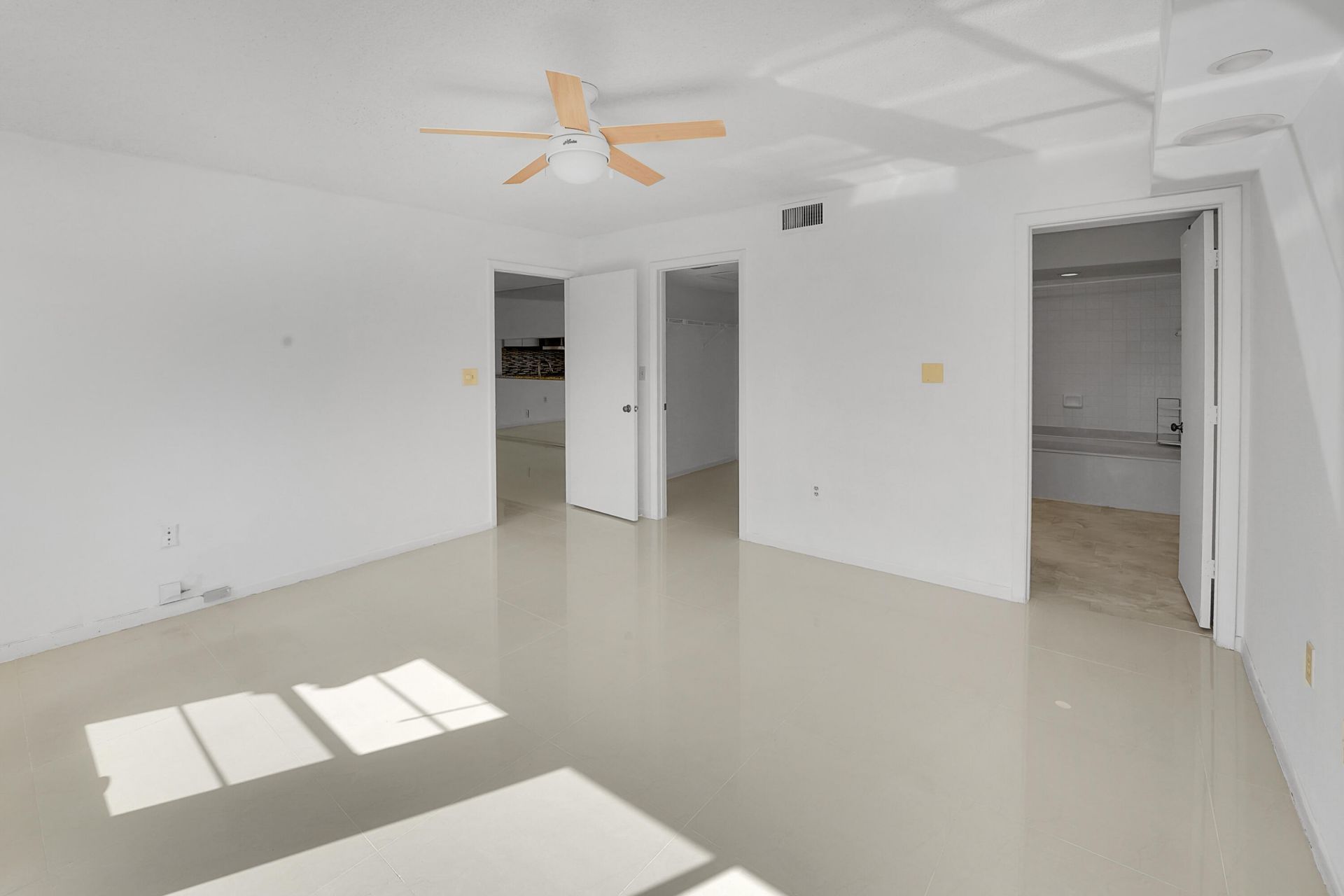 6654 Villa Sonrisa Drive, Unit 421, Boca Raton, FL 33433 Photo