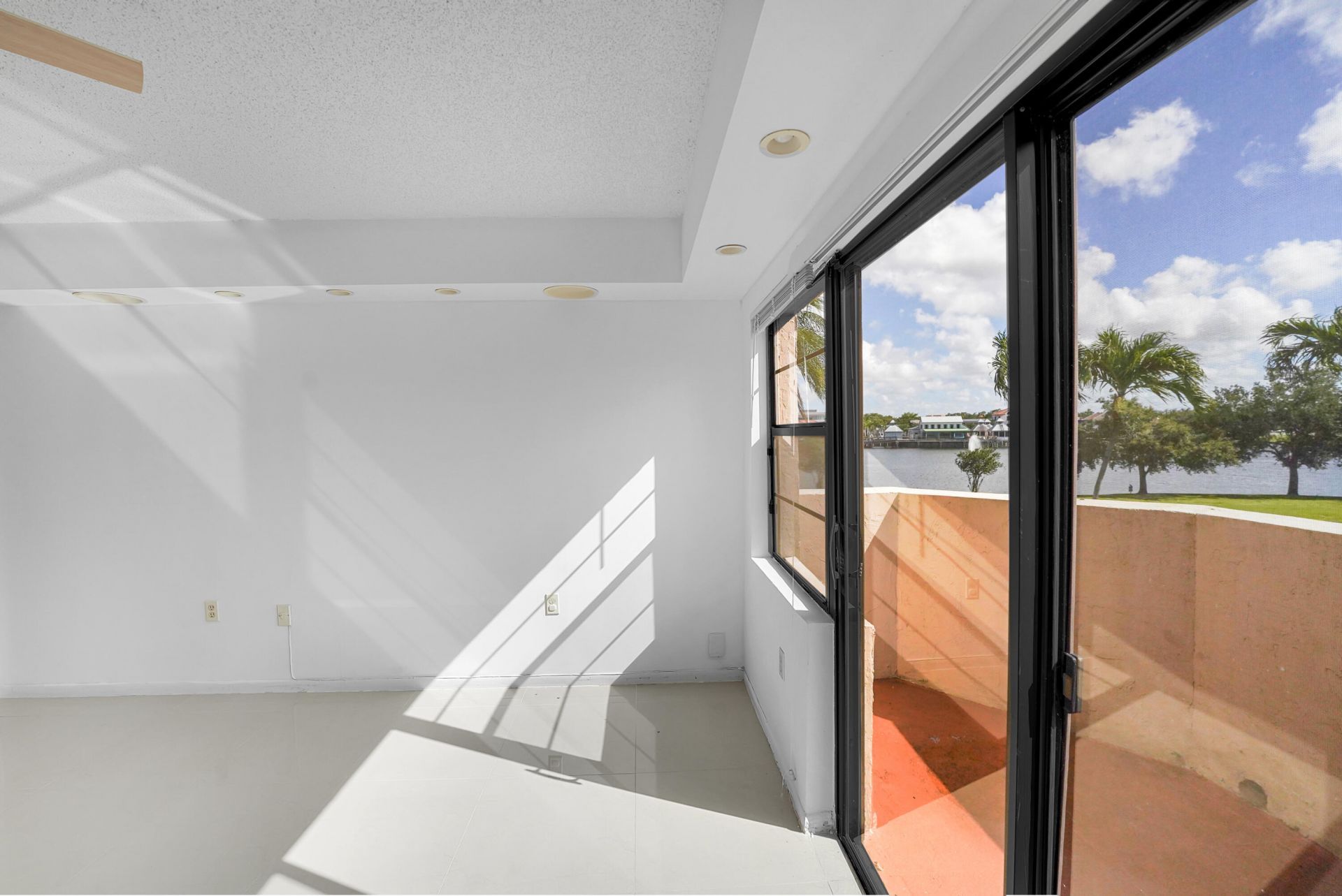 6654 Villa Sonrisa Drive, Unit 421, Boca Raton, FL 33433 Photo