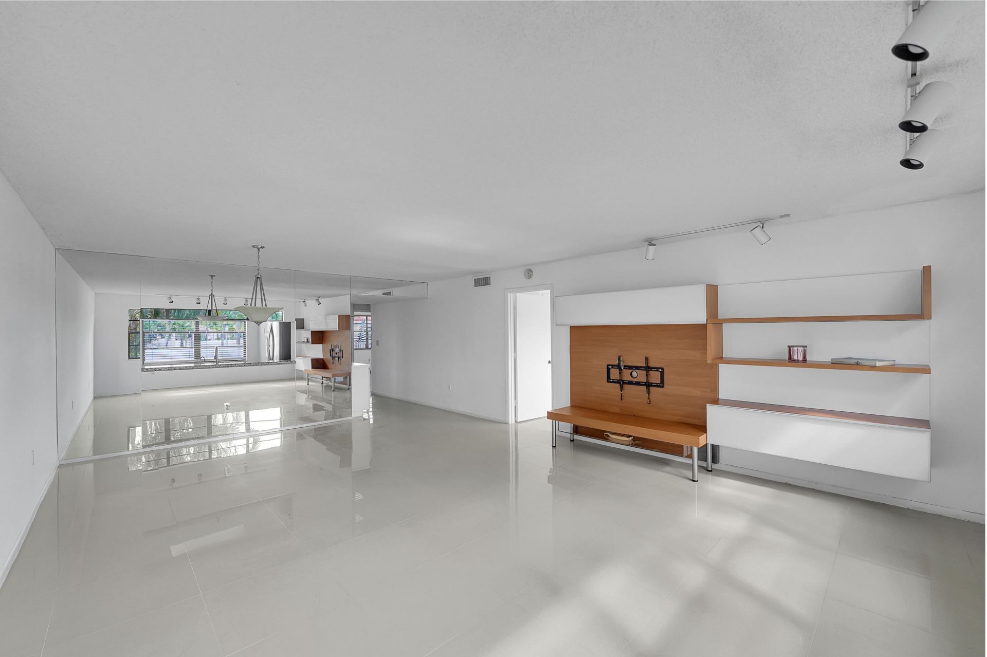 6654 Villa Sonrisa Drive, Unit 421, Boca Raton, FL 33433 Photo