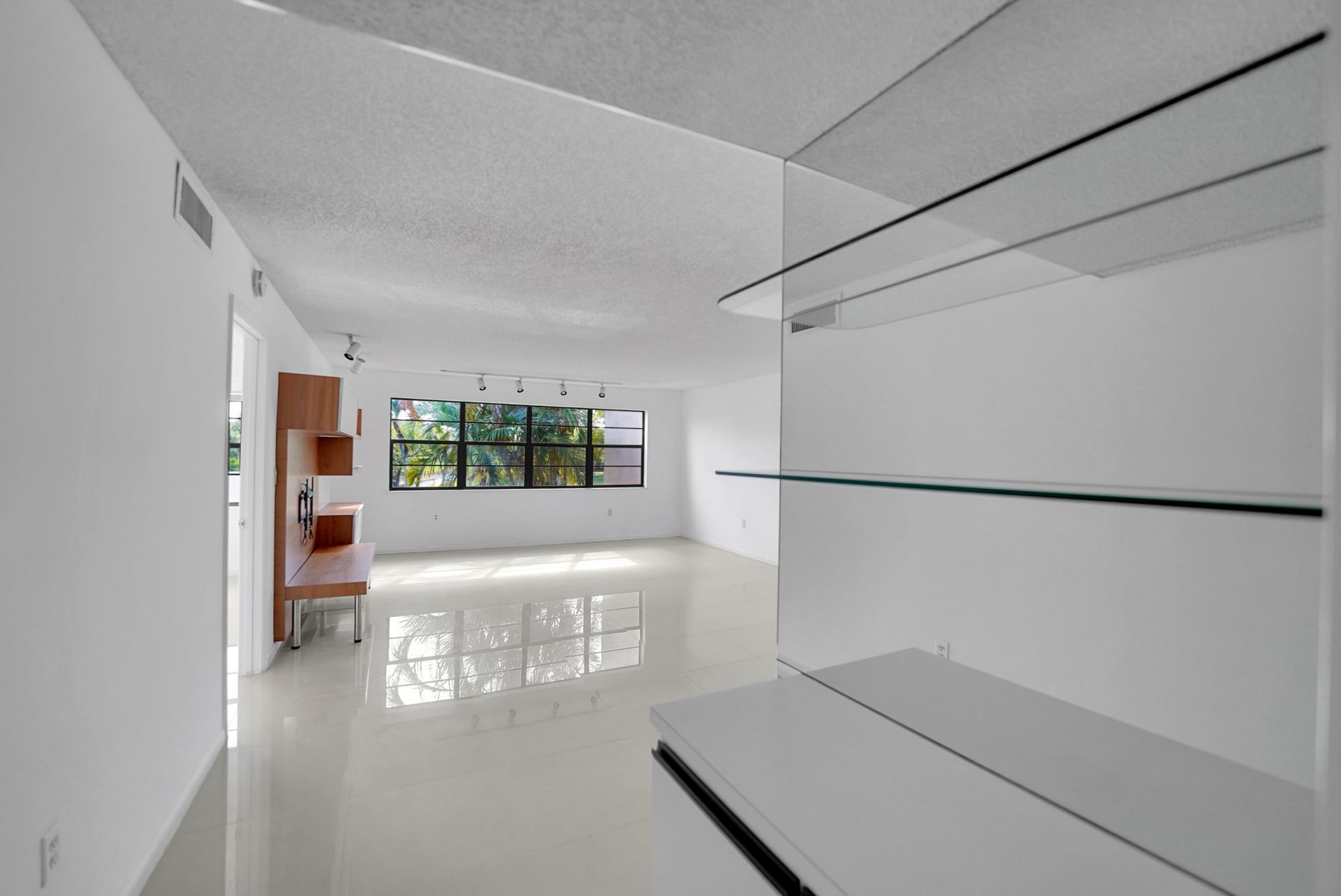 6654 Villa Sonrisa Drive, Unit 421, Boca Raton, FL 33433 Photo