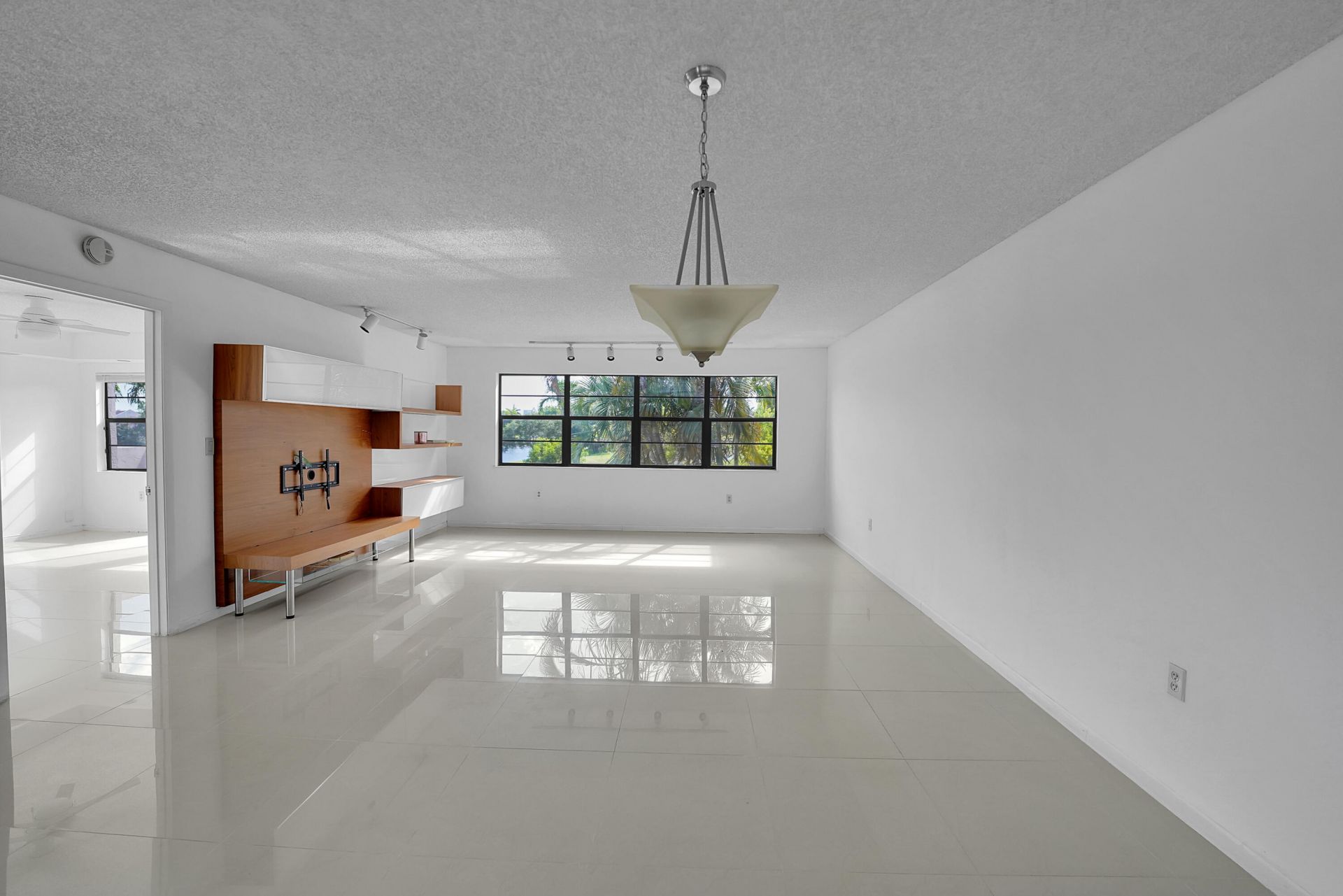 6654 Villa Sonrisa Drive, Unit 421, Boca Raton, FL 33433 Photo