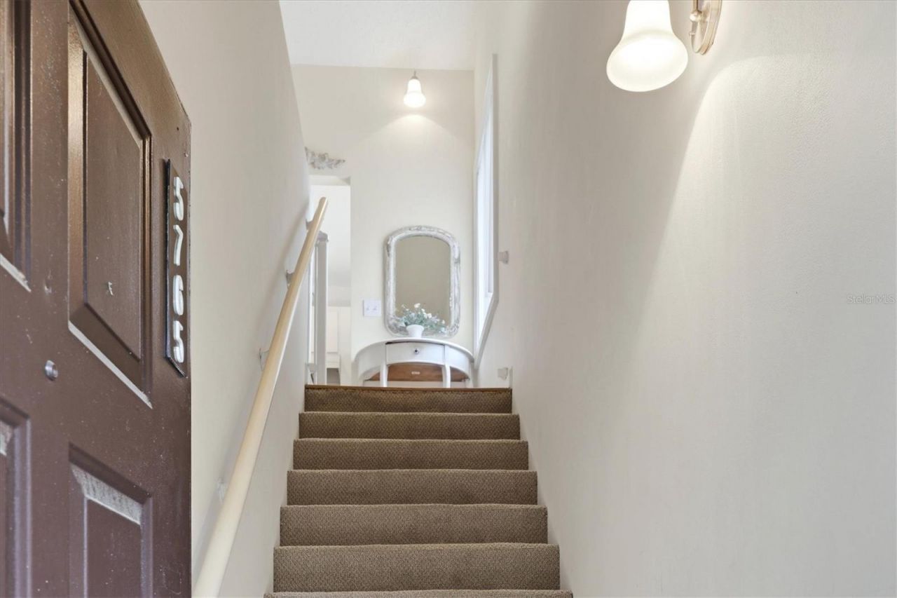 5765 Gardens Drive, Sarasota, FL 34243 Photo