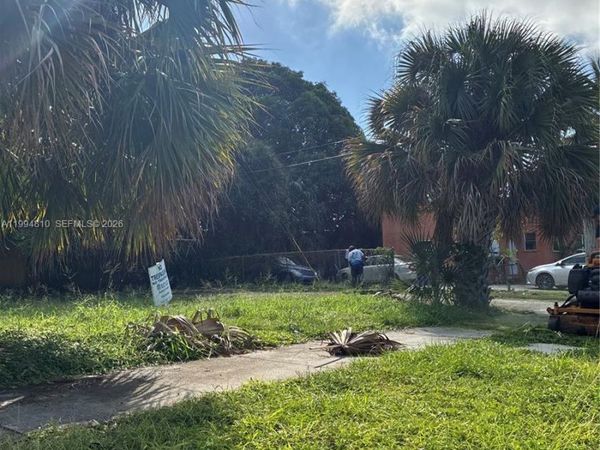 547 17th St , West Palm Beach, FL 33407