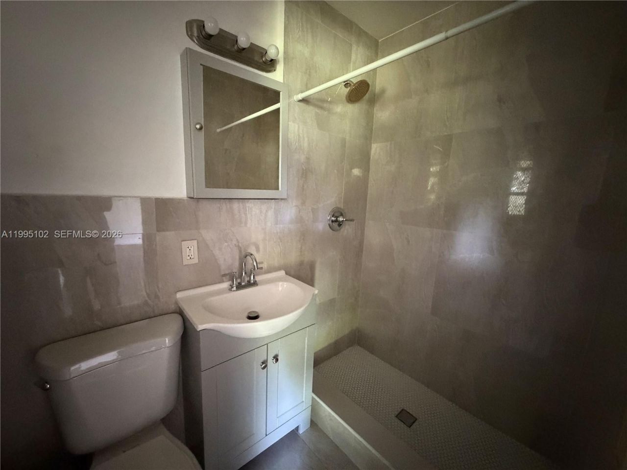 1580 NE 145th St , Unit 1582, Miami, FL 33161 Photo