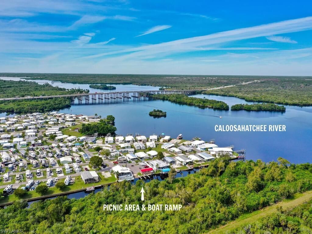 37 Channel Ln , Fort Myers, FL 33905 Photo