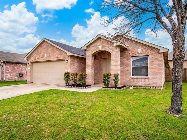 5311 Freestone Drive , Grand Prairie, TX 75052