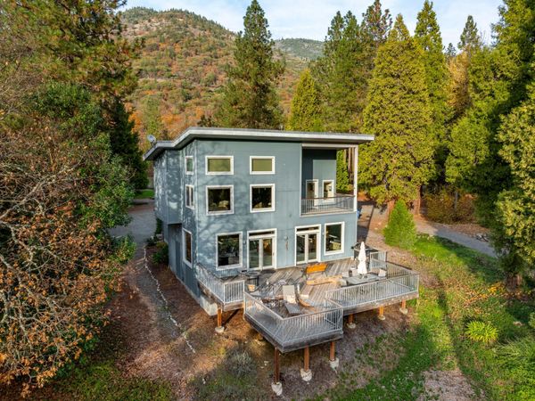 5375 Averill Drive, Grants Pass, OR 97526