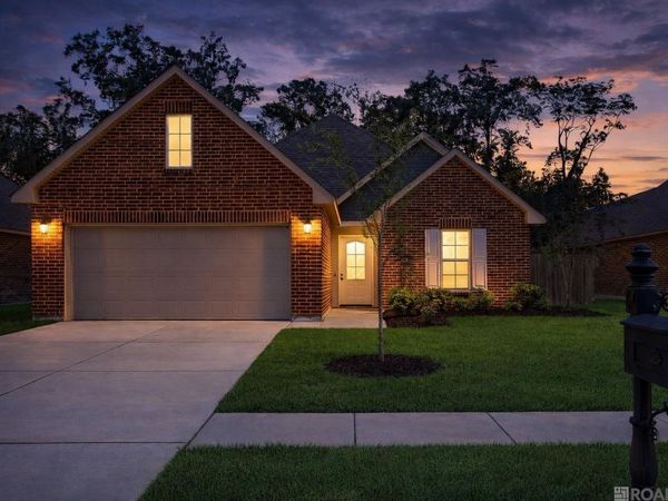 39269 Majestic Wood Ave, Gonzales, LA 70737
