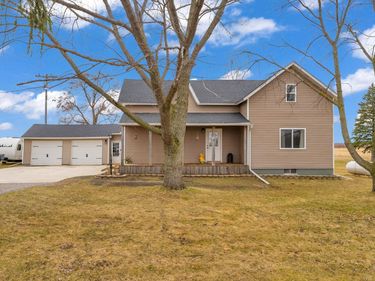 5873 N Cemetery Road, Cass City, MI 48726