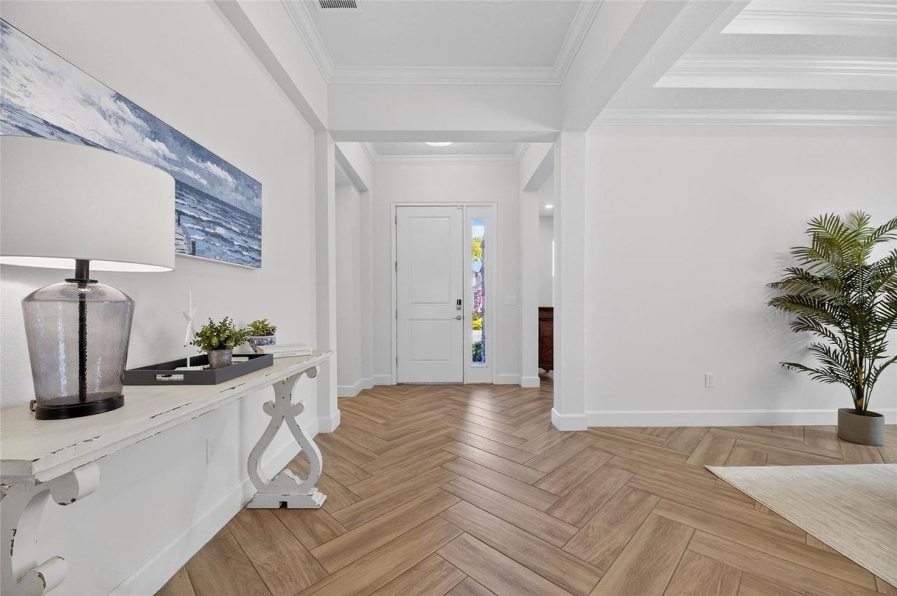 914 Signet Drive , Apollo Beach, FL 33572 Photo