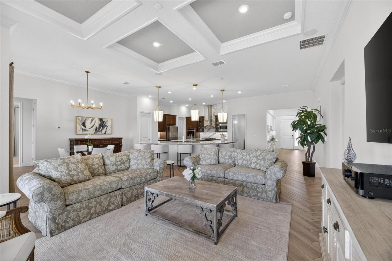 914 Signet Drive , Apollo Beach, FL 33572 Photo